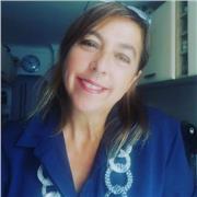 Paziente, disponibile online, orari flessibili per aiuto studio e compiti